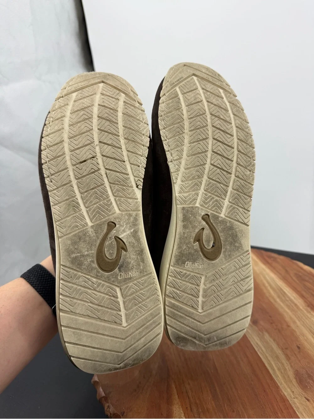 Olukai Ka`a Loafers Italian Suede Brown Slip On Drivers‎ 9.5 MENS - $180
